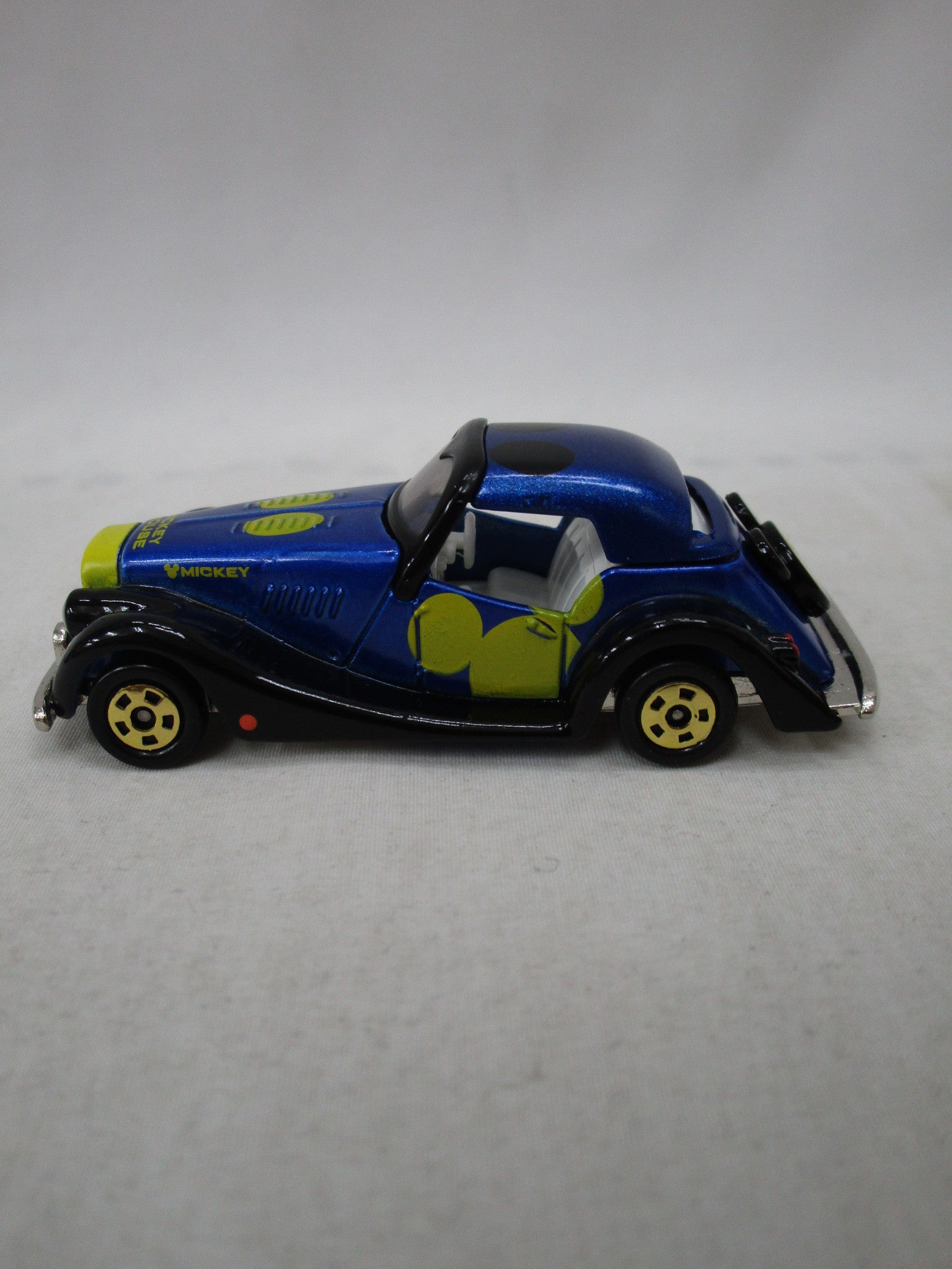 トミカ ディズニーモータース ドリームスター SUBARUオリジナル トミカ