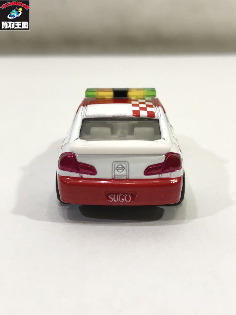 トミカ スポーツランドSUGO 日産スカイラインセーフティーカー トミカ