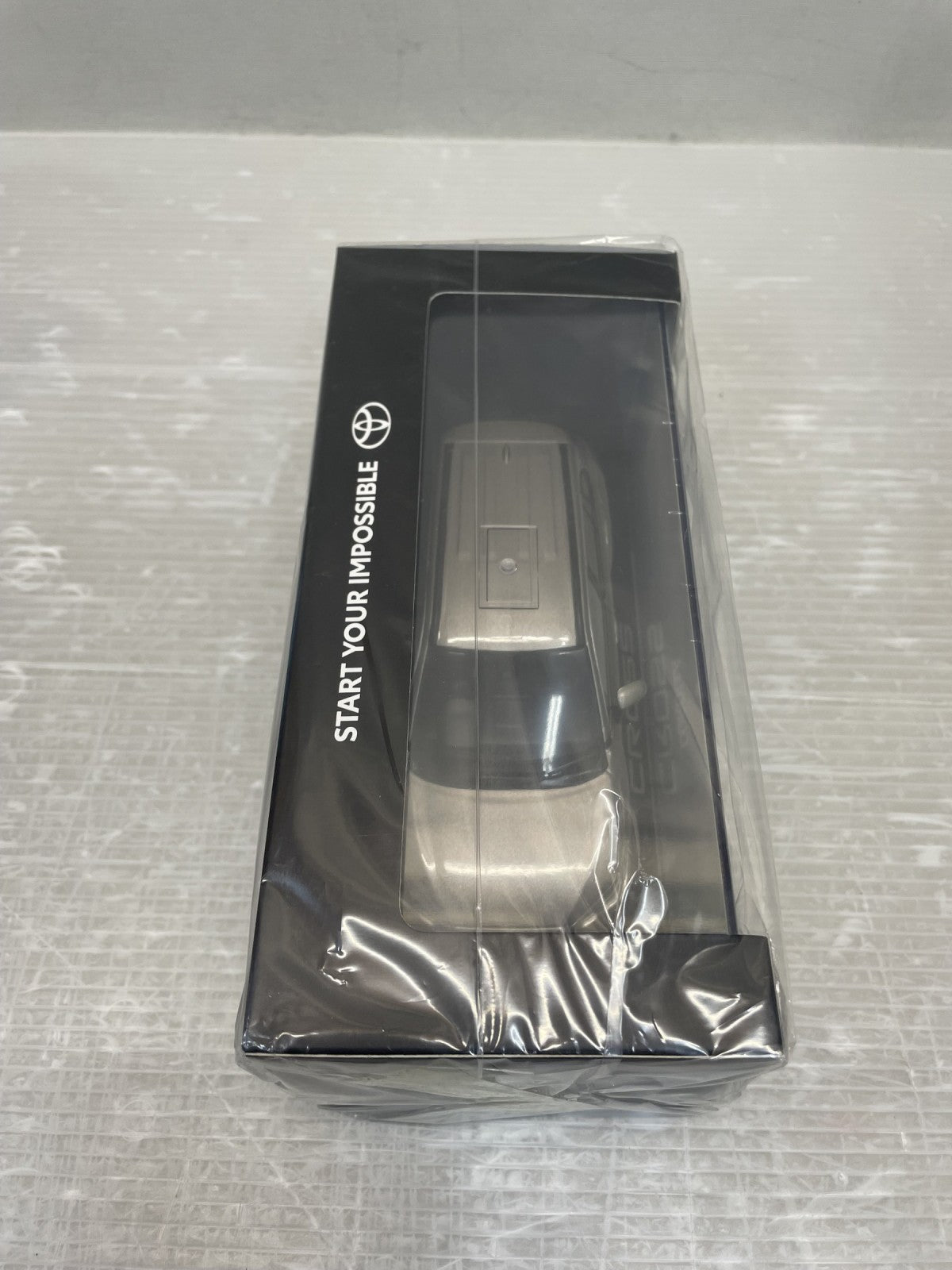 カラーサンプル カローラクロス 4V8 カラーサンプル