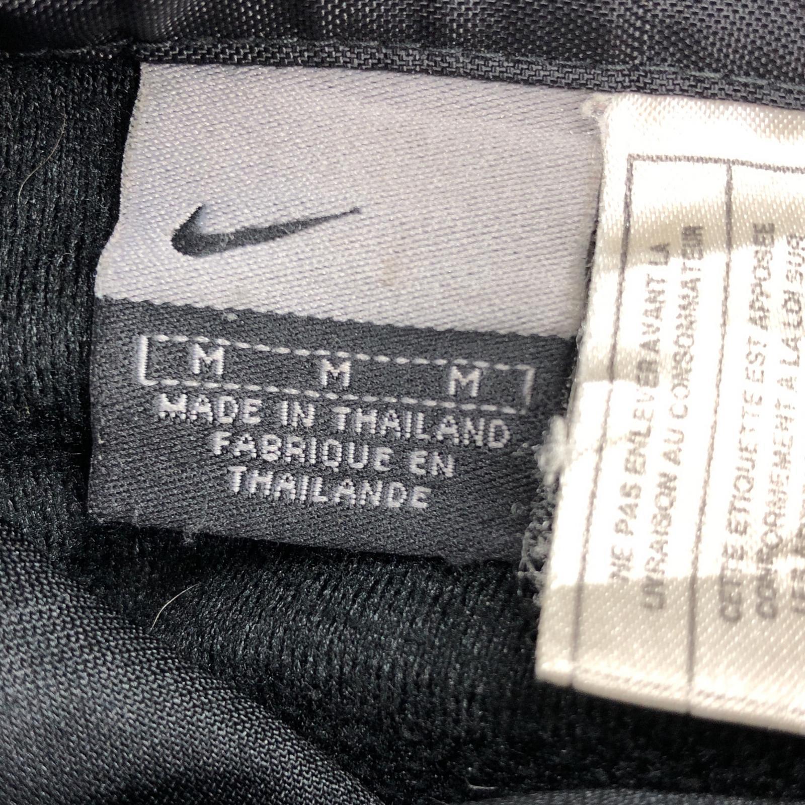 その他アウター NIKE ナイロンフードジャケット リバーシブル ブラック(M) M