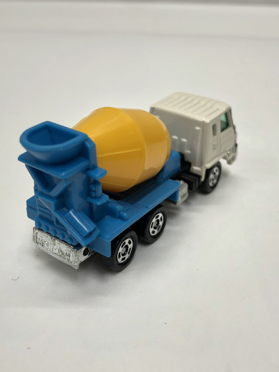 ★トミカ053 日産ディーゼル ミキサー車 トミカ