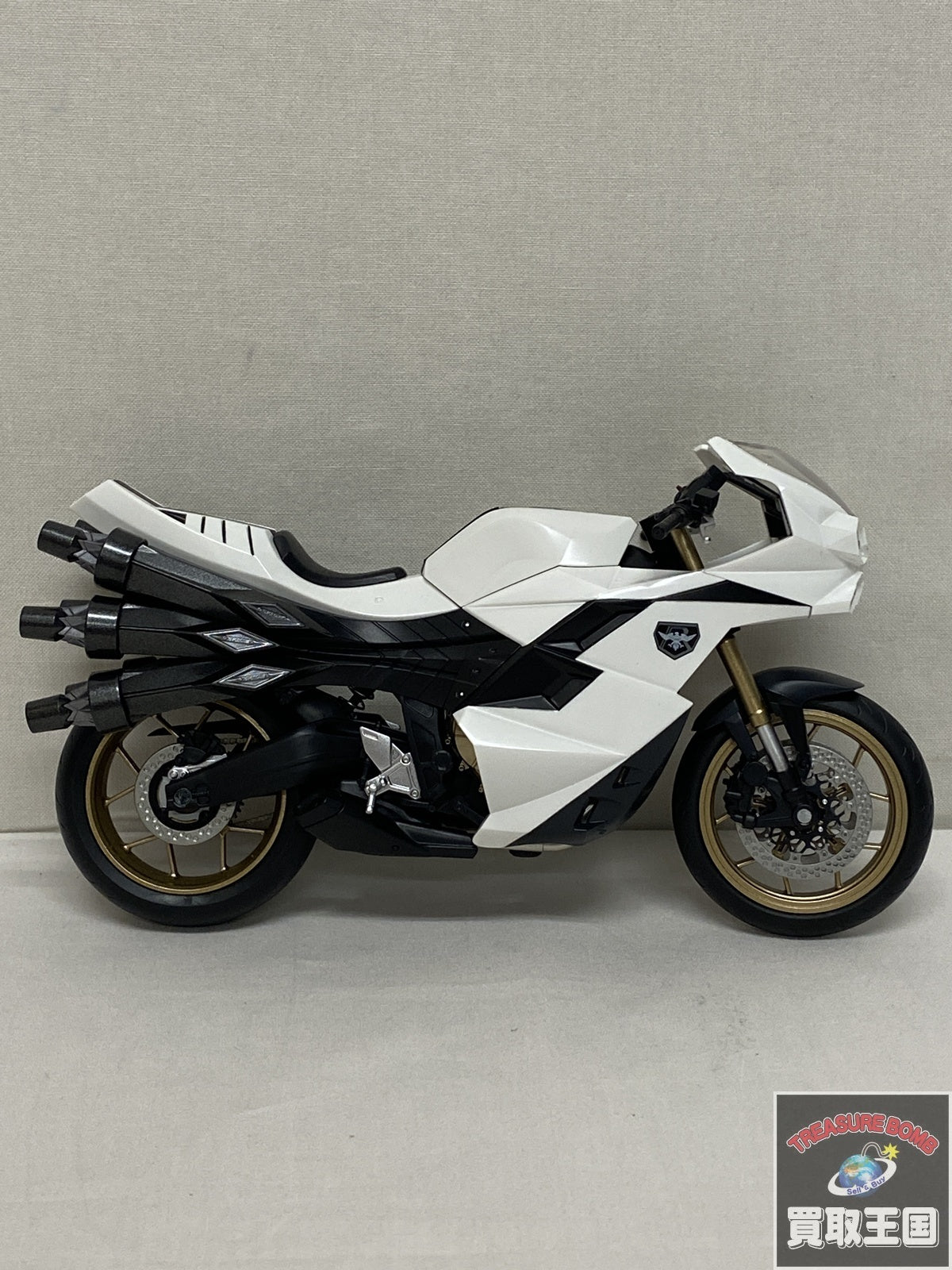 S.H.Figuarts 大量発生型相変異バッタオーグ搭乗用サイクロン号 フィギュア/グッズ