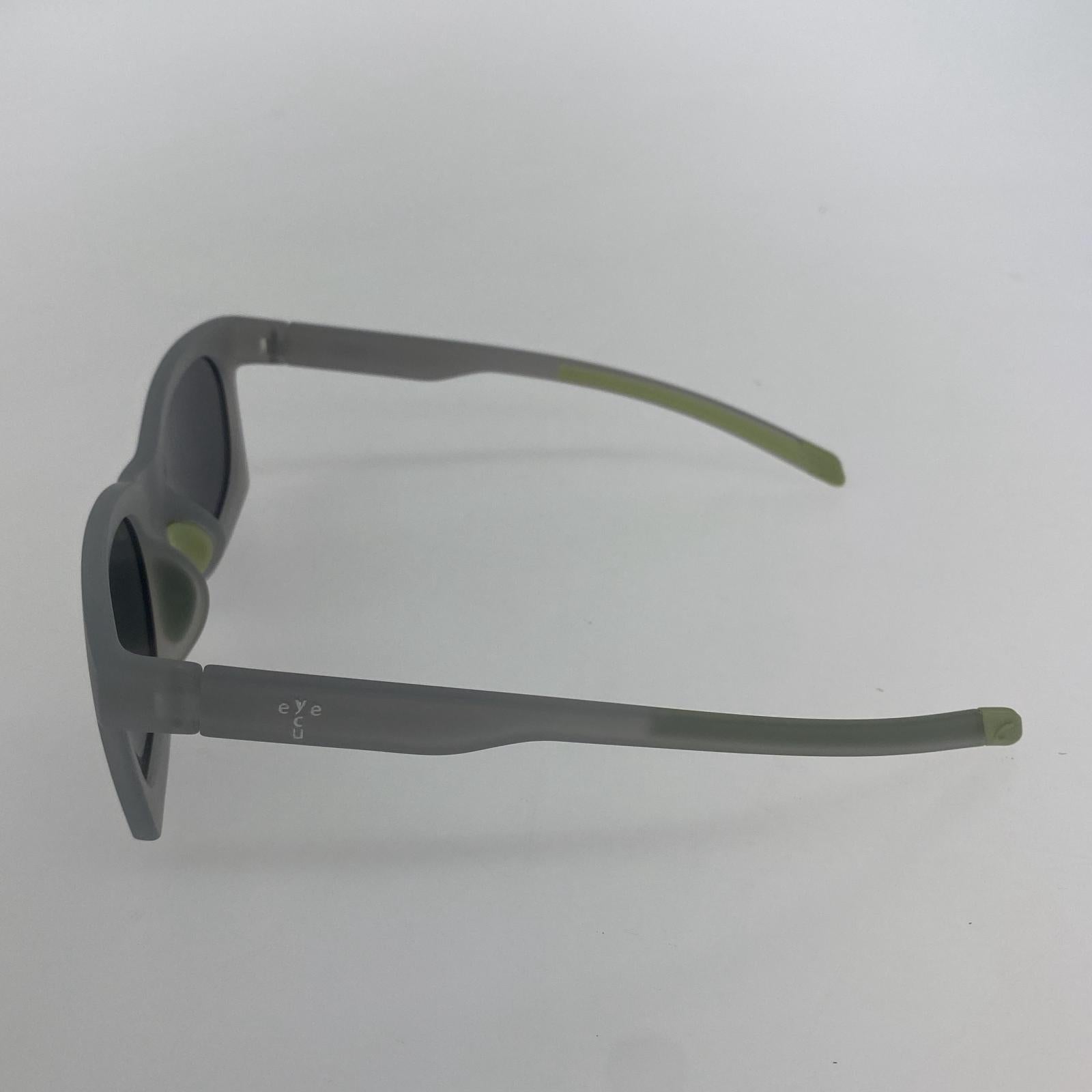 その他アクセサリー eyecu NRT サングラス グレー