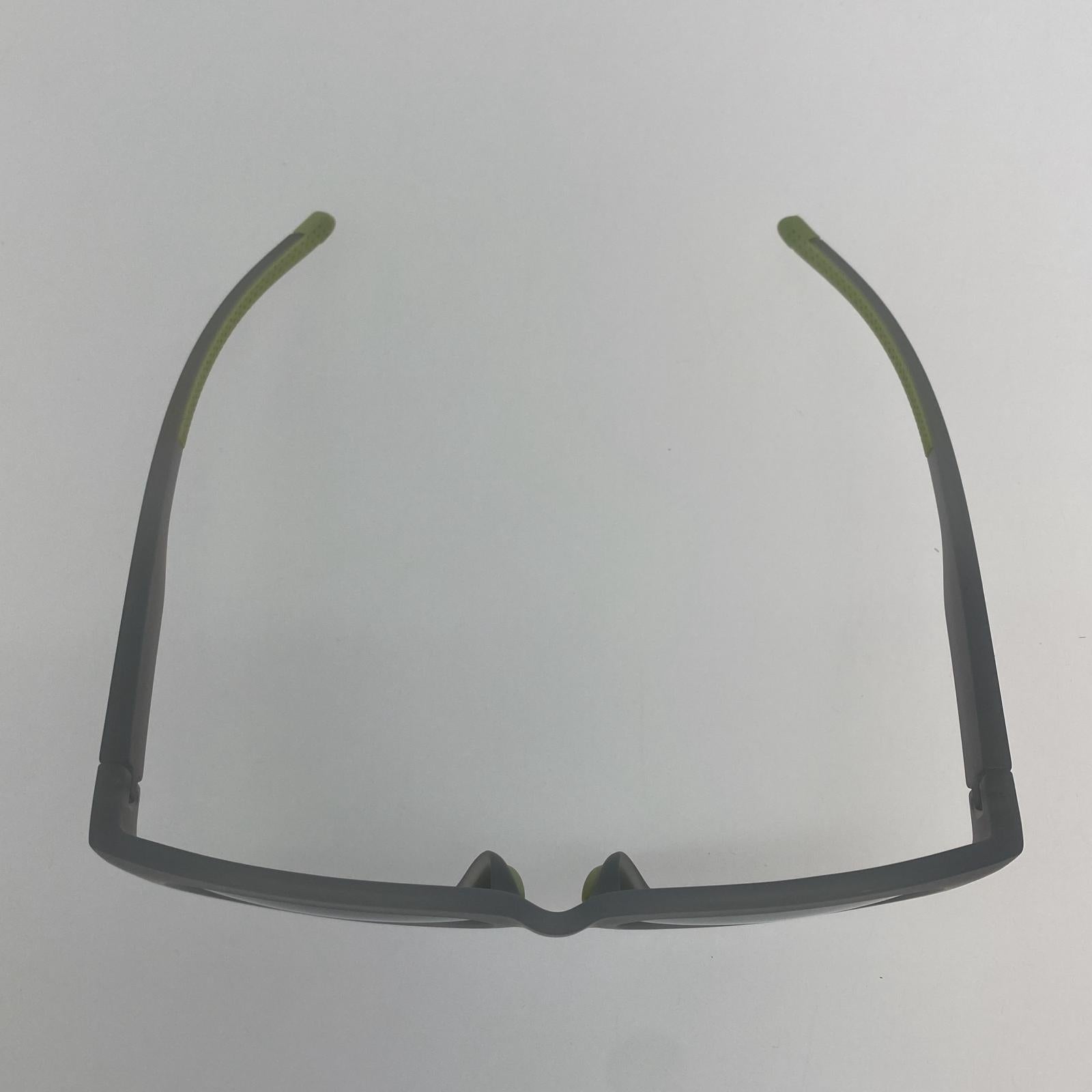 その他アクセサリー eyecu NRT サングラス グレー