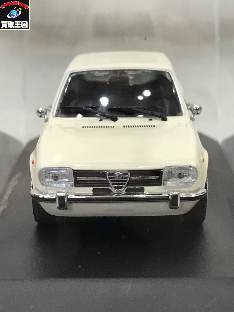 MAXICHAMPS Alfa Romeo 1972 スケールカー