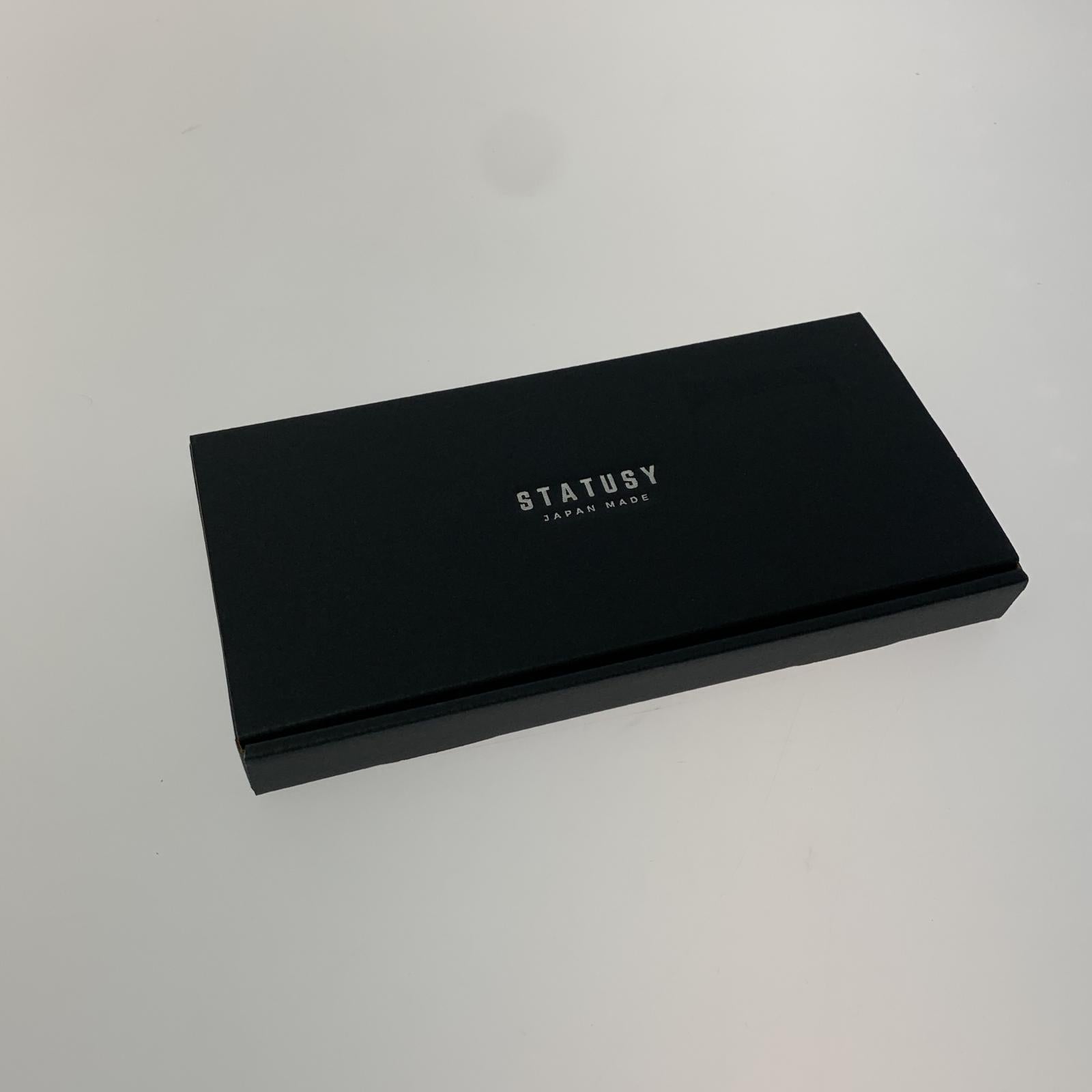 その他アクセサリー STATUSY レザーウォレット カーキ