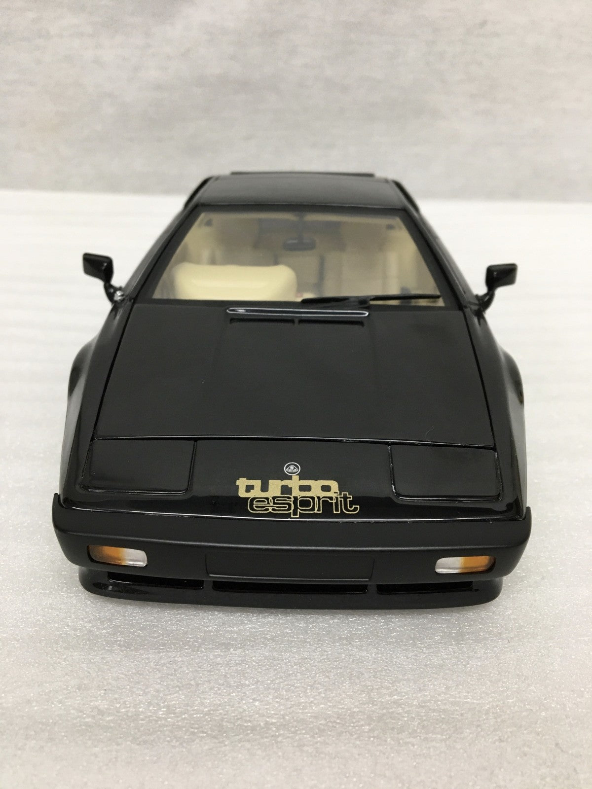 オートアート 1/18 ロータス エスプリ ターボ スケールカー