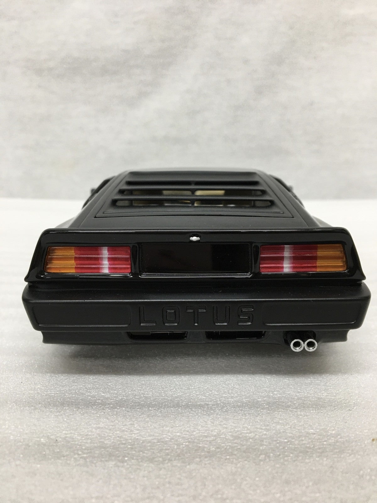 オートアート 1/18 ロータス エスプリ ターボ スケールカー