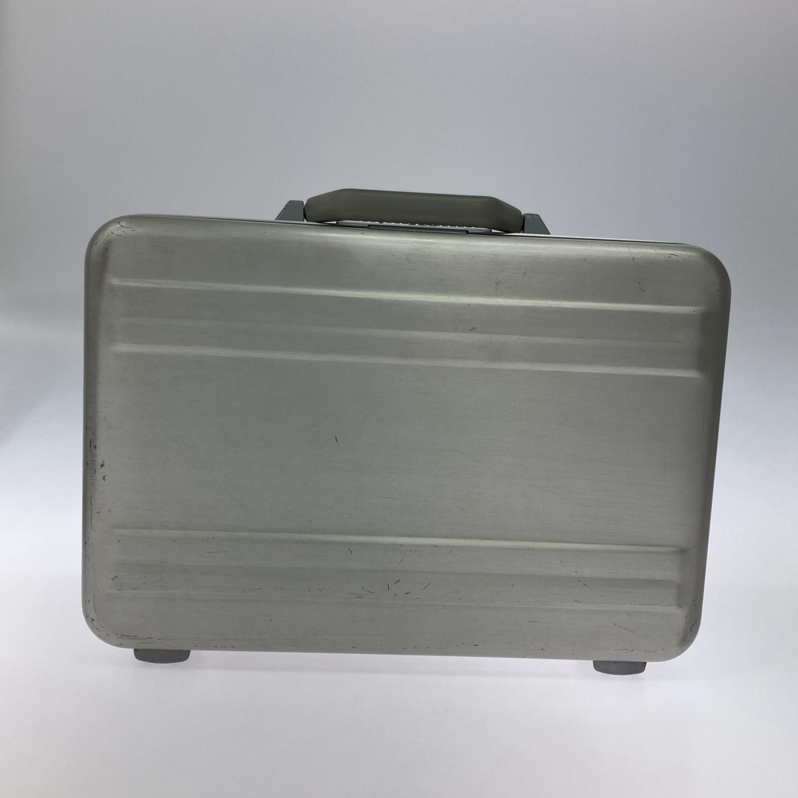 その他バッグ ZERO HALLIBURTON USA製 アタッシュケース シルバー