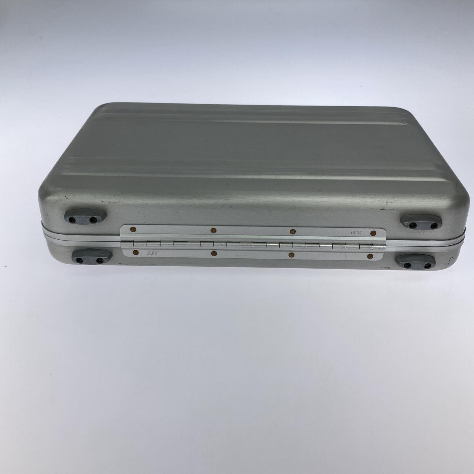 その他バッグ ZERO HALLIBURTON USA製 アタッシュケース シルバー