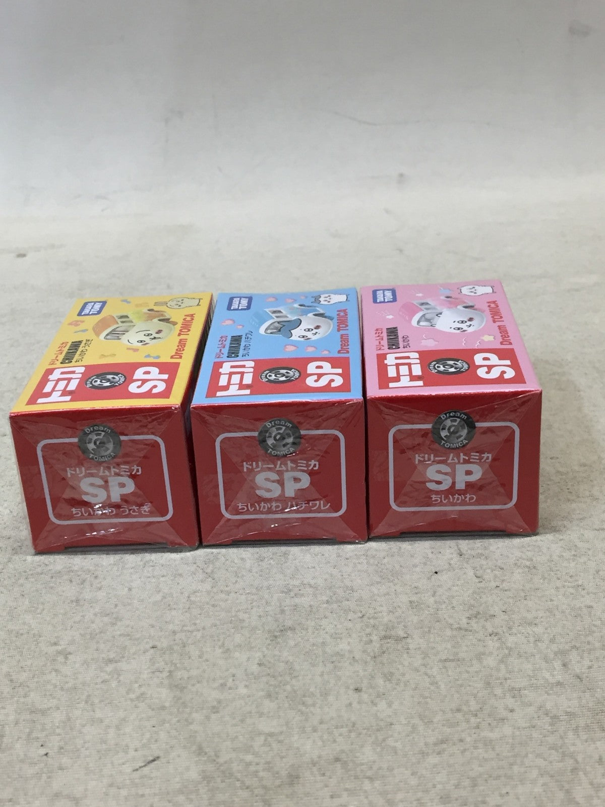 ちいかわ ドリームトミカ ちいかわ ハチワレ うさぎ トミカ