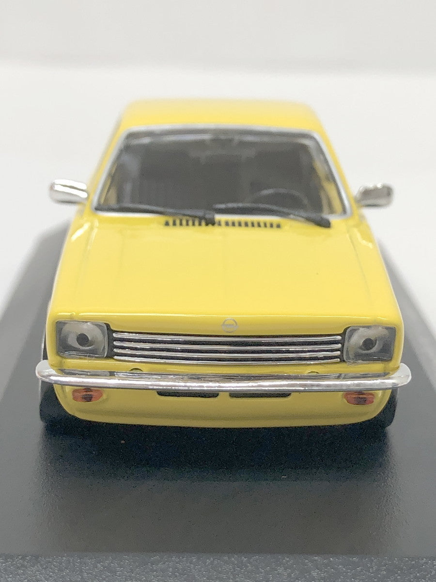 1/43 オペル カデット C クーペ 1974 スケールカー