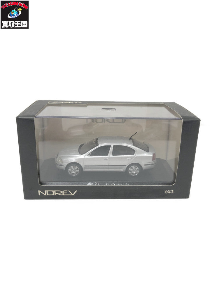 1/43 シュコダ オクタビア セダン シルバー? スケールカー