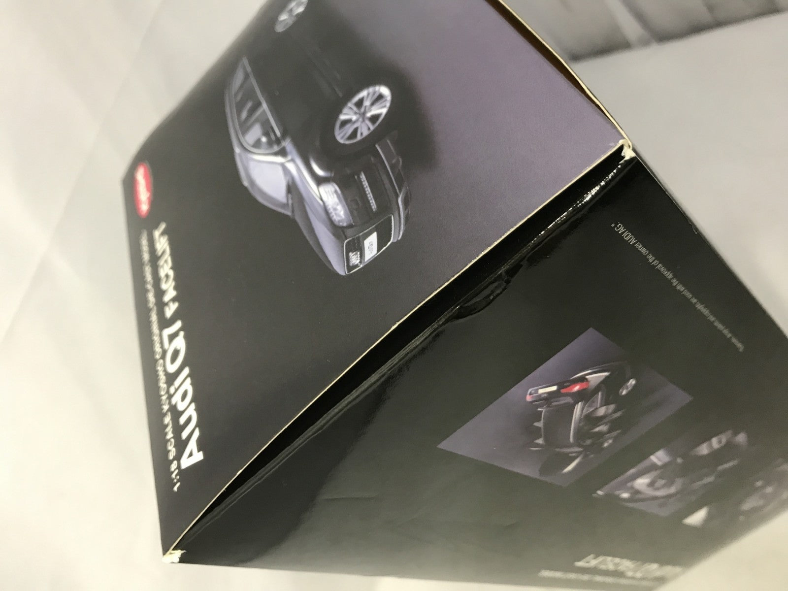 京商 1/18 AUDI Q7 FACELIFT TEIF BLACK スケールカー