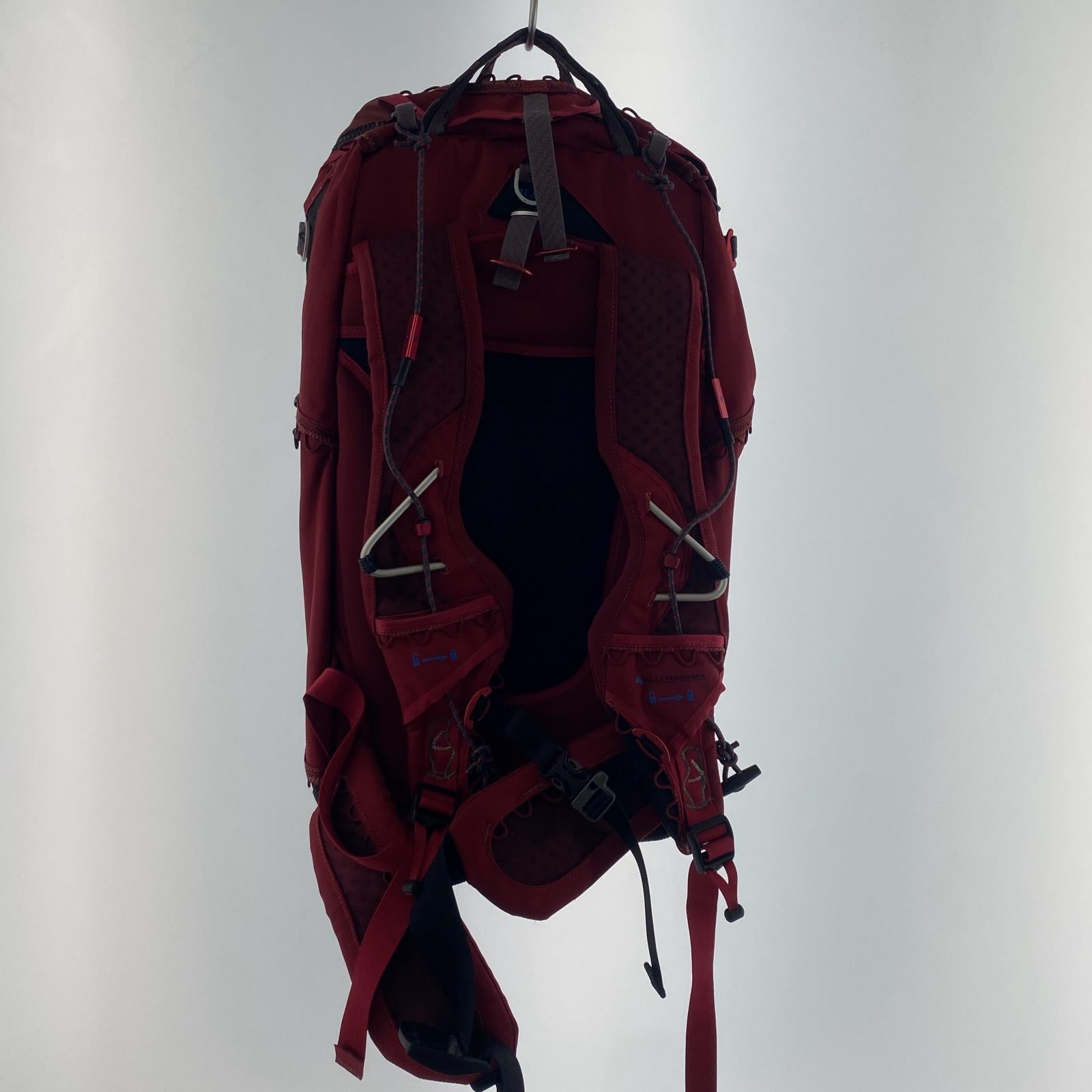 その他バッグ KLATTERMUSEN/Roskva 65L/リュック レッド