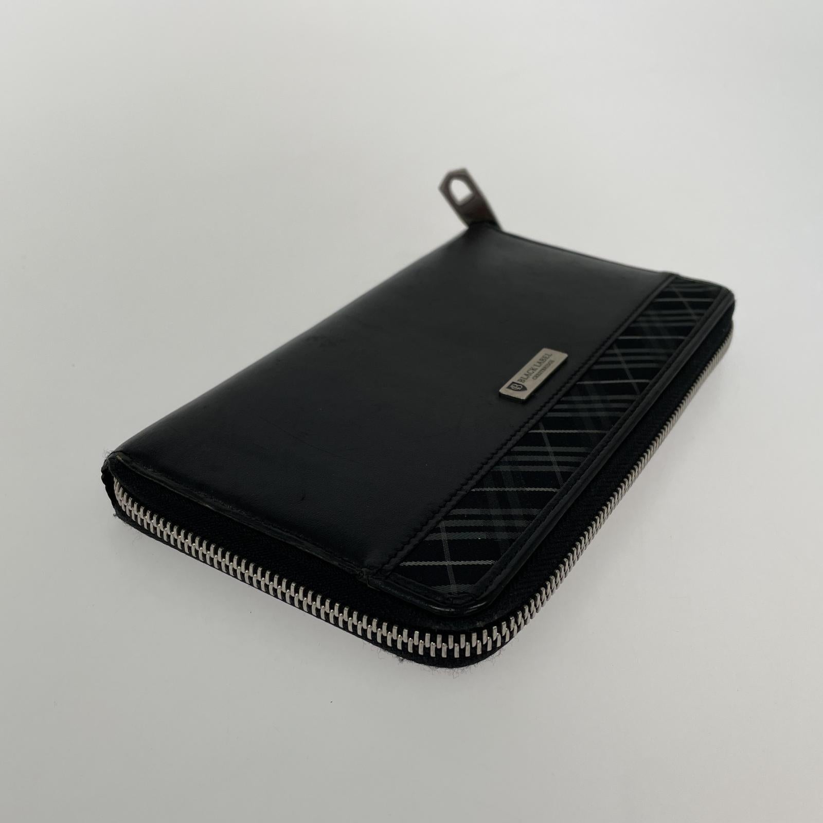 コインケース BLACK LABEL CRESTBRIDGE ラウンドジップウォレット ブラック