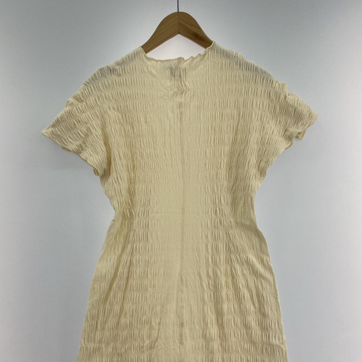 ワンピース MEER. シャーリングワンピース 23SS ベージュ