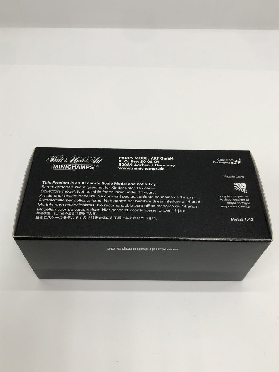 Aston Martin Rapide スケールカー