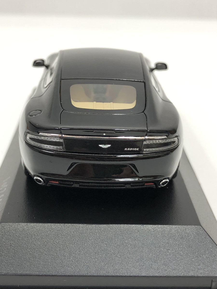 Aston Martin Rapide スケールカー