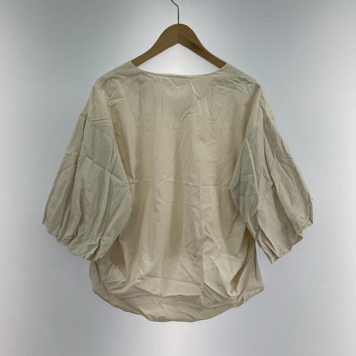その他トップス ADORE コンフォートストレッチブラウス ベージュ 38 ベージュ