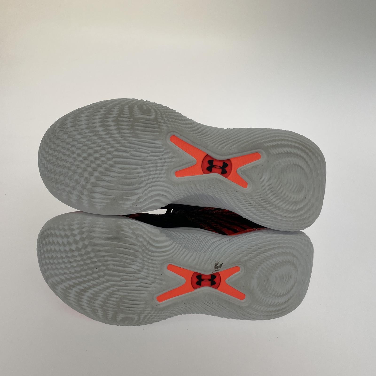 スニーカー UNDER ARMOUR CURRY10 28.5cm ブラック