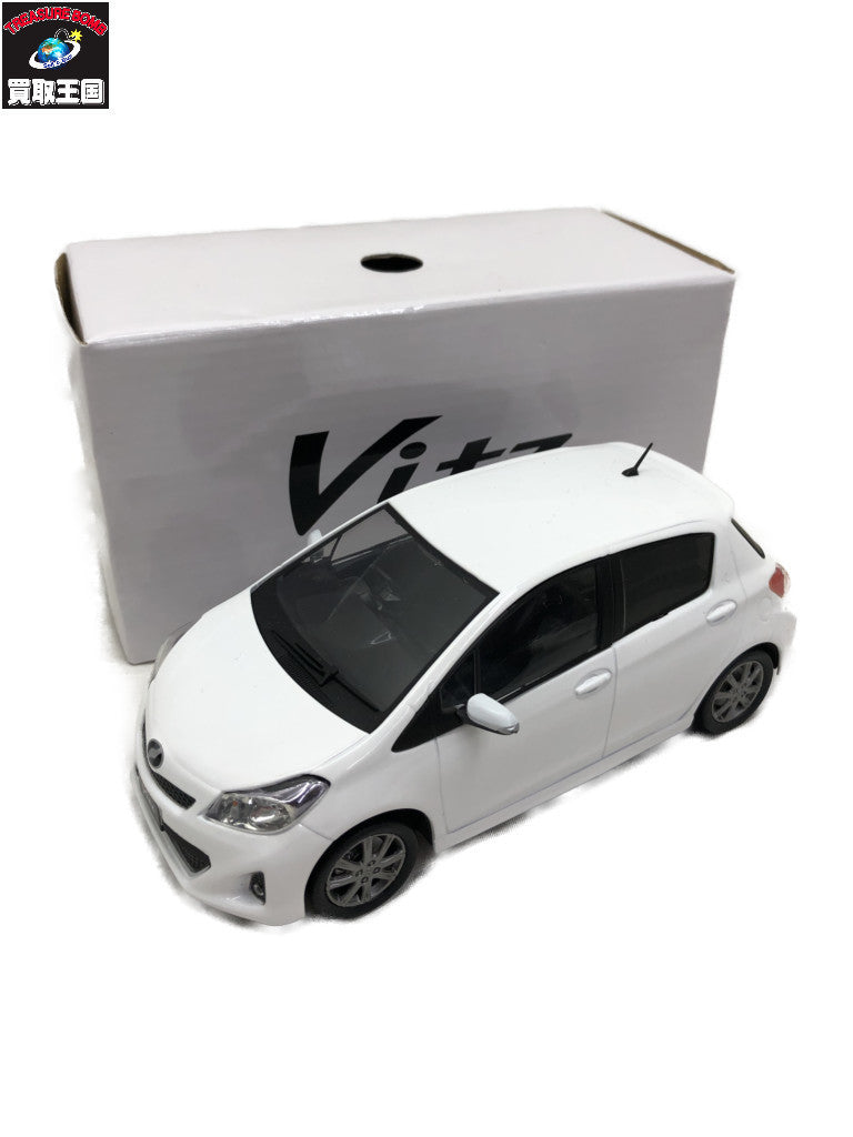 1/24 トヨタ ヴィッツ カラーサンプル カラーサンプル