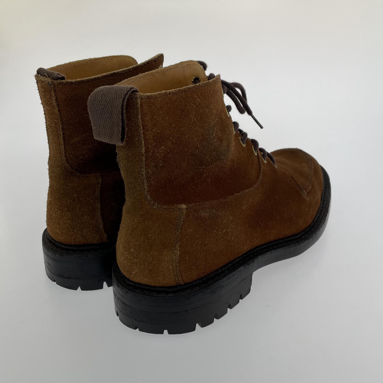 ブーツ Tricker's M6199 7ホールスウェードブーツ(9-5) ブラウン