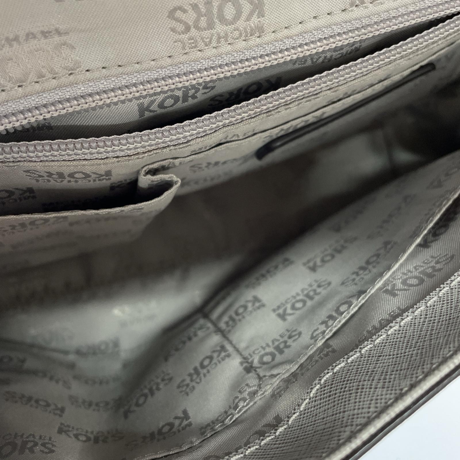 その他バッグ MICHAEL KORS スタッズ付 ハンドバッグ グレー