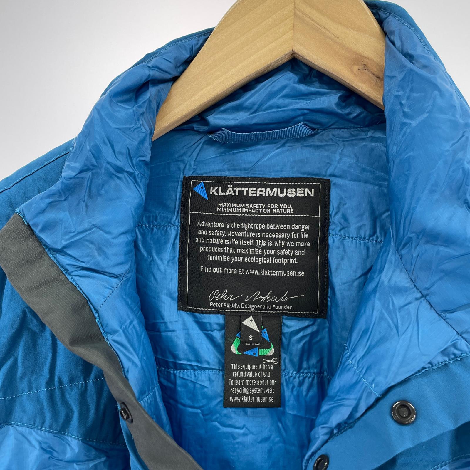 その他トップス klattermusen ダウンプルオーバー(S) S ブルー