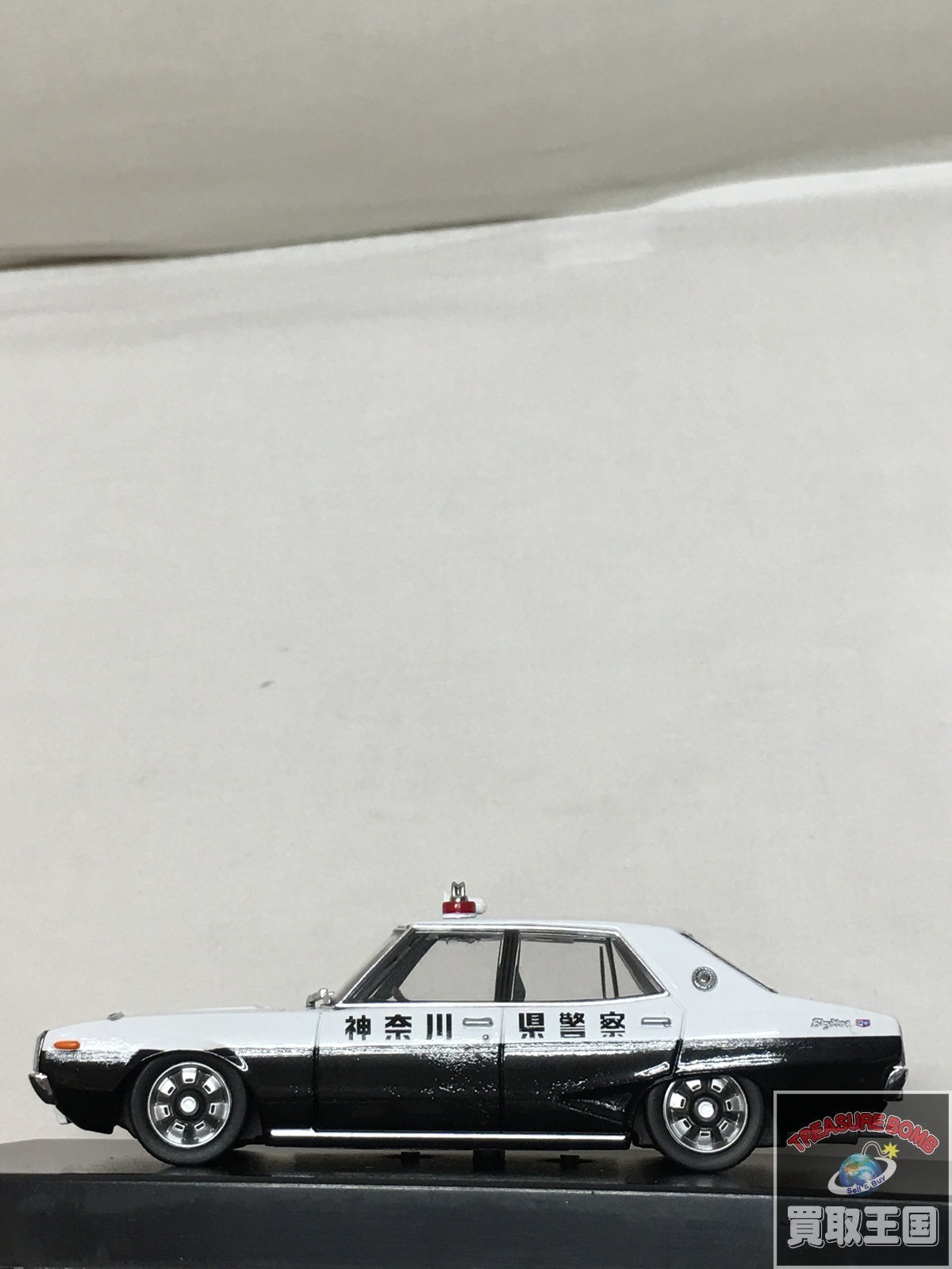 DISM 1/43 スカイライン パトカー スケールカー
