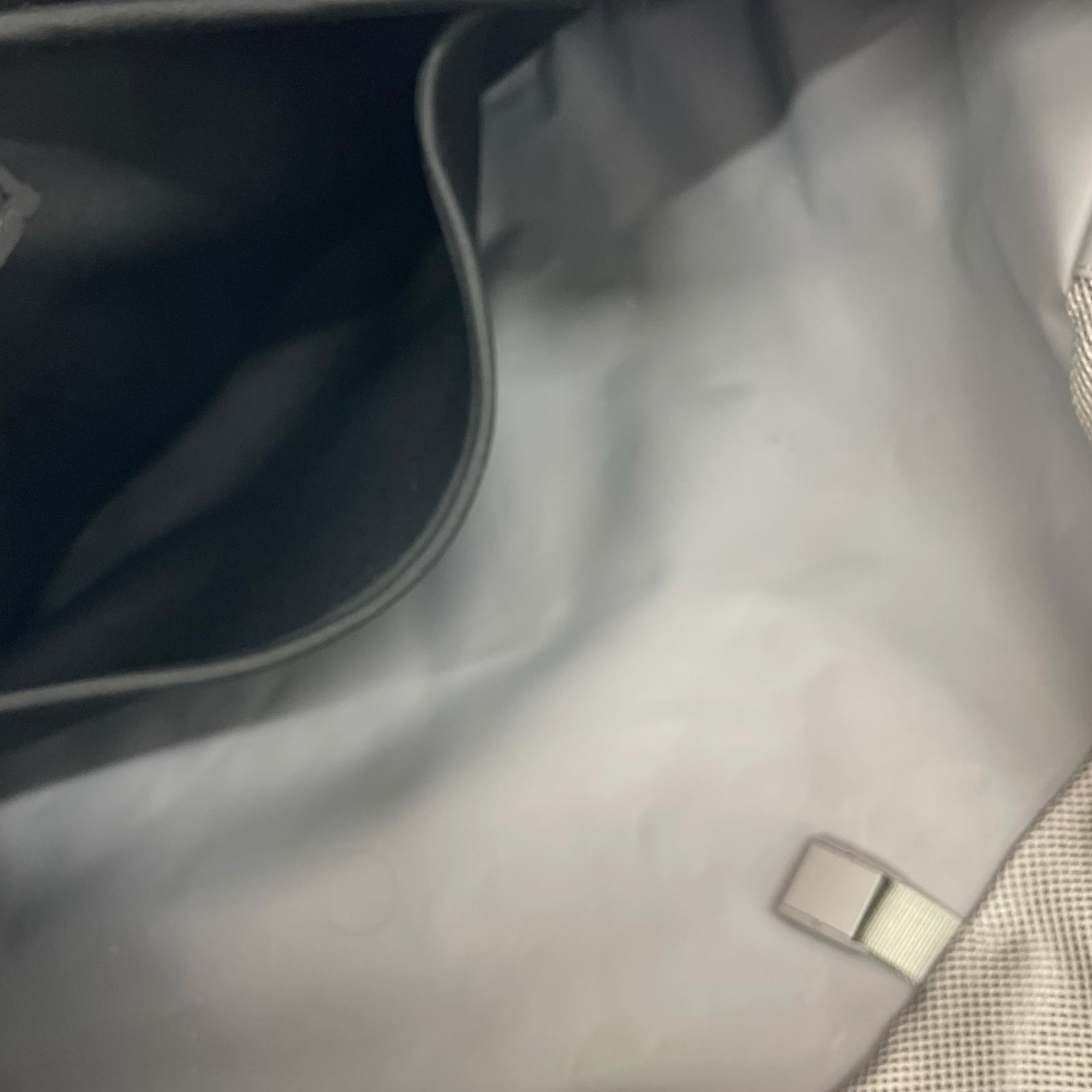 その他バッグ THE NORTH FACE ヘックス メッセンジャーバッグ グレー