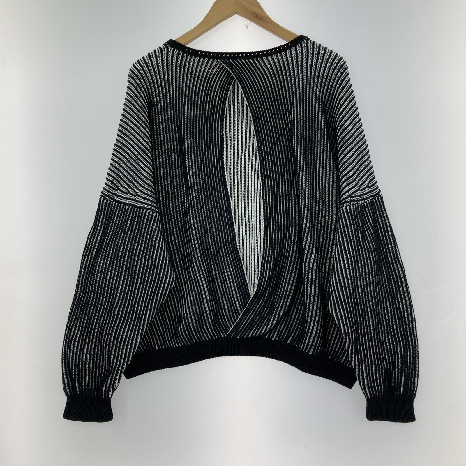 その他トップス ECKHAUS LATTA バックスリットデザインニット S ブラックホワイト S ブラック