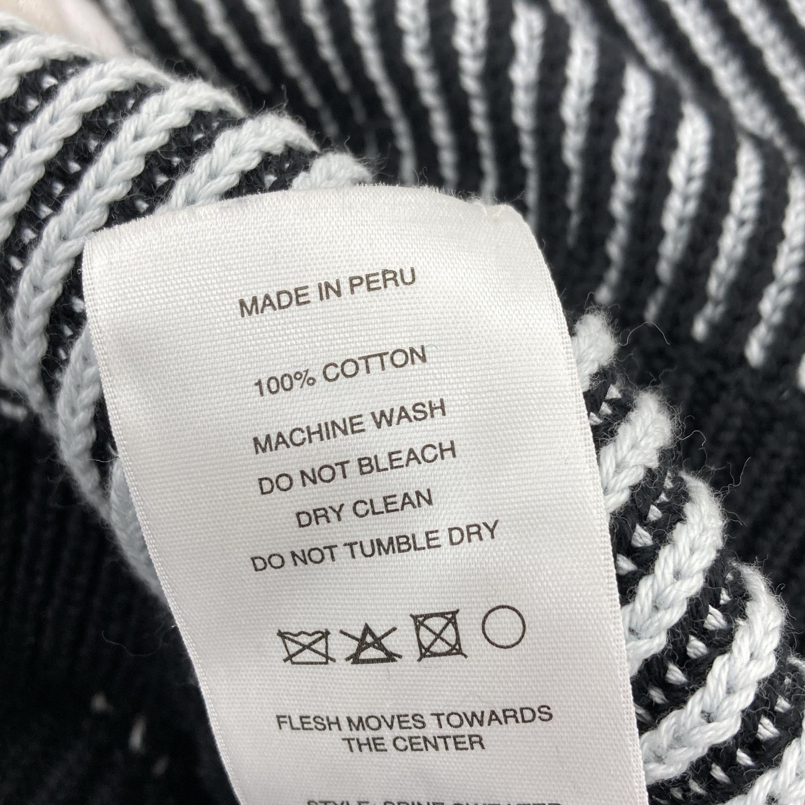 その他トップス ECKHAUS LATTA バックスリットデザインニット S ブラックホワイト S ブラック