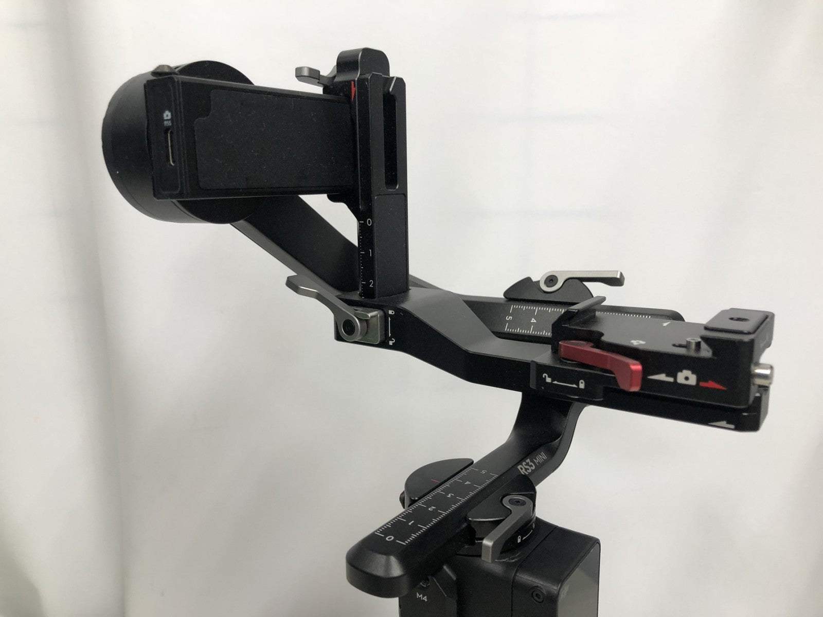 DJI RS3 MINI ジンバルスタビライザー P-20M デジタルカメラ