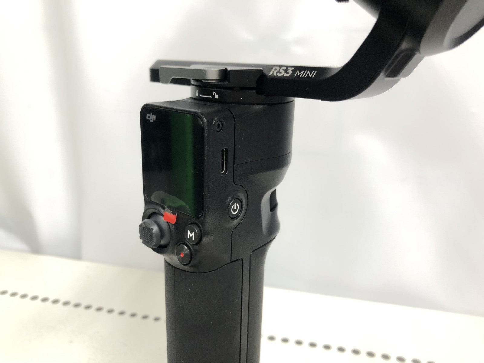 DJI RS3 MINI ジンバルスタビライザー P-20M デジタルカメラ