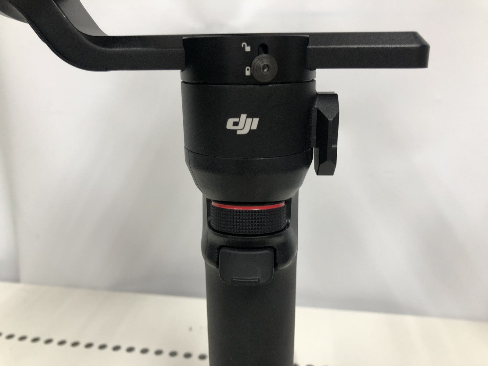 DJI RS3 MINI ジンバルスタビライザー P-20M デジタルカメラ