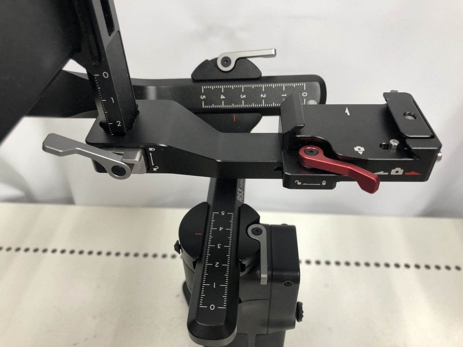 DJI RS3 MINI ジンバルスタビライザー P-20M デジタルカメラ