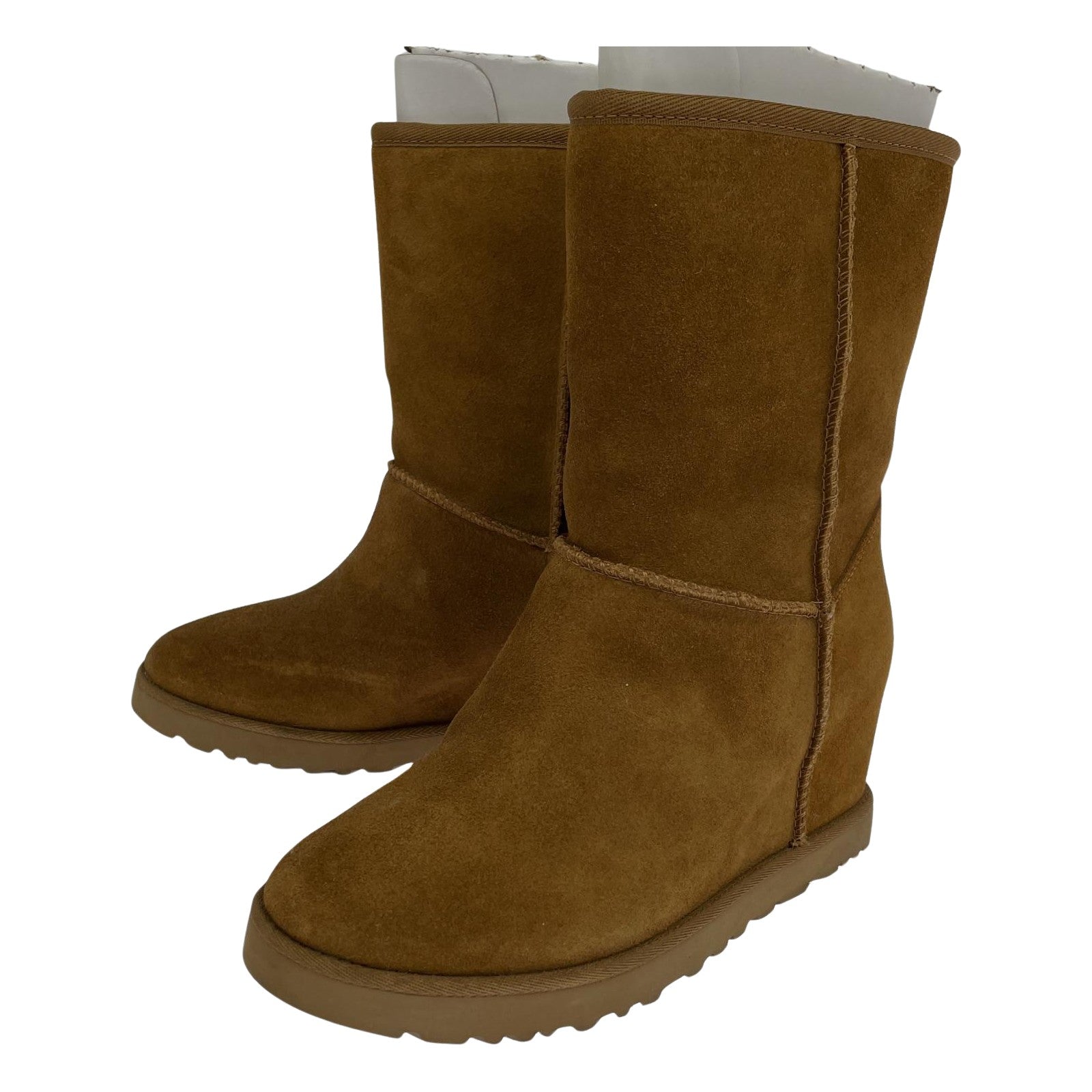 ブーツ UGG/W CLASSIC FEMME SHORT/25㎝/ 25cm (US7 UK6 1/2 EU40) ブラウン
