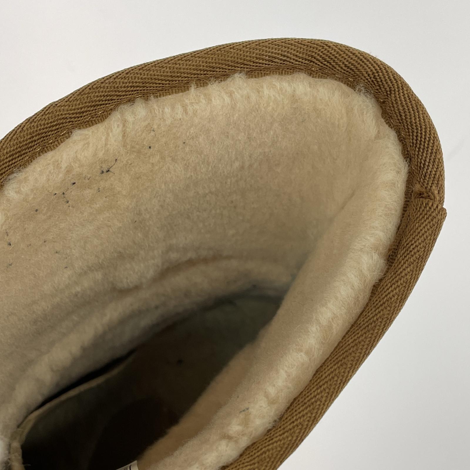 ブーツ UGG/W CLASSIC FEMME SHORT/25㎝/ 25cm (US7 UK6 1/2 EU40) ブラウン