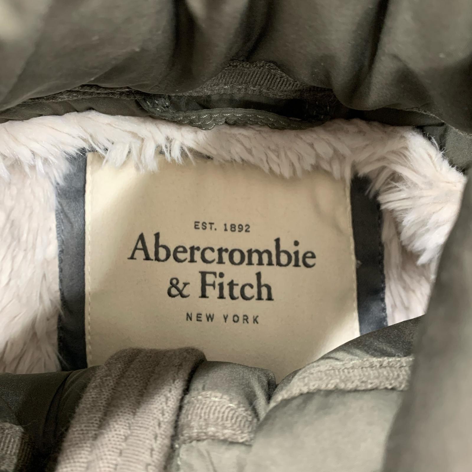 その他アウター Abercrombie&Fitch ダウンジャケット S カーキ