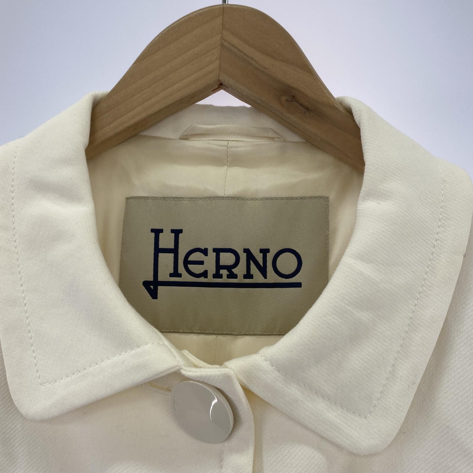 その他アウター HERNO/コート ホワイト