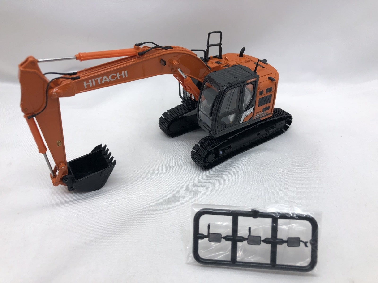 日立建機 1/50 ZAXIS225US ミニカーその他