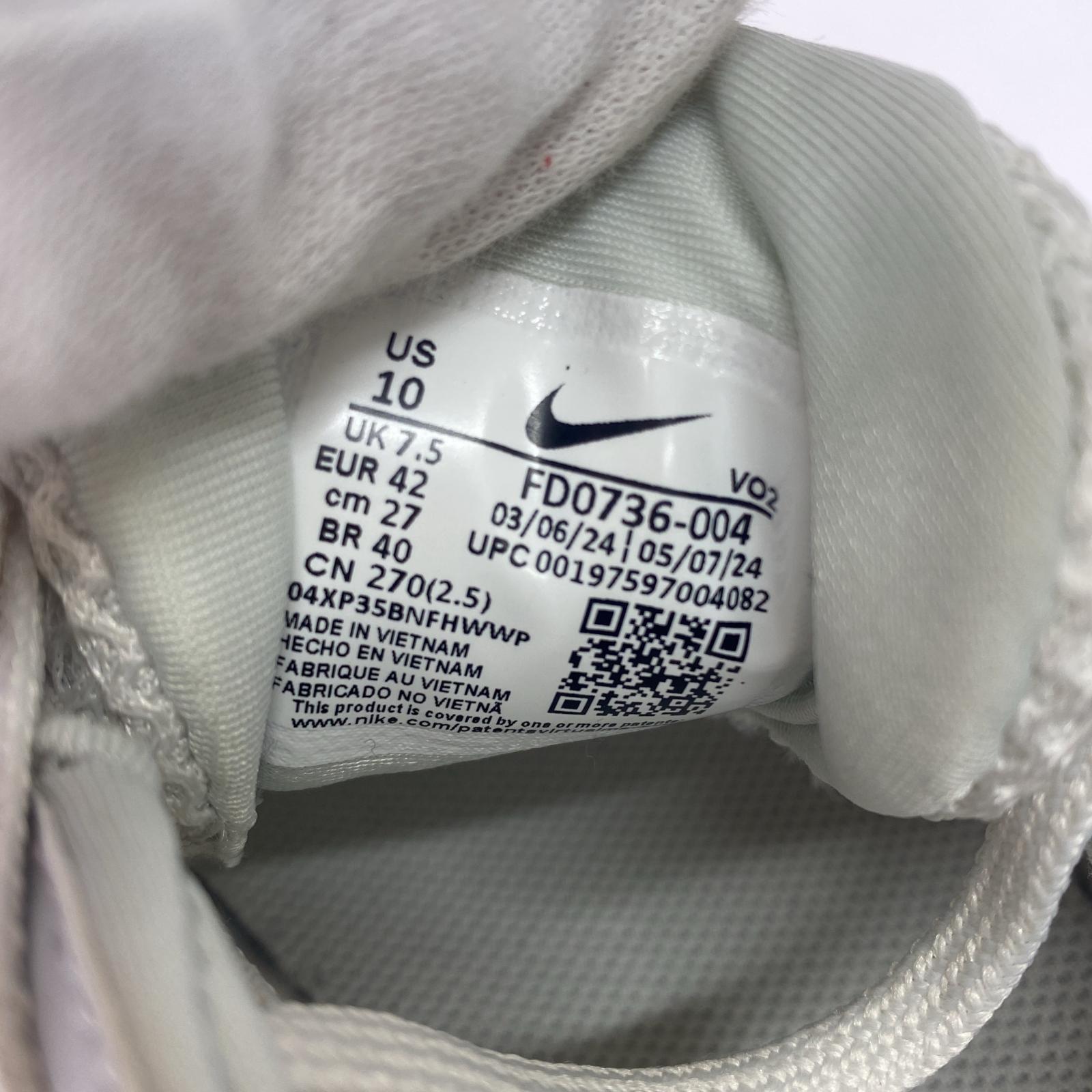スニーカー NIKE Women's V2K Run Platinum Tint 27cm (US9 UK8 1/2 EU44) ホワイト