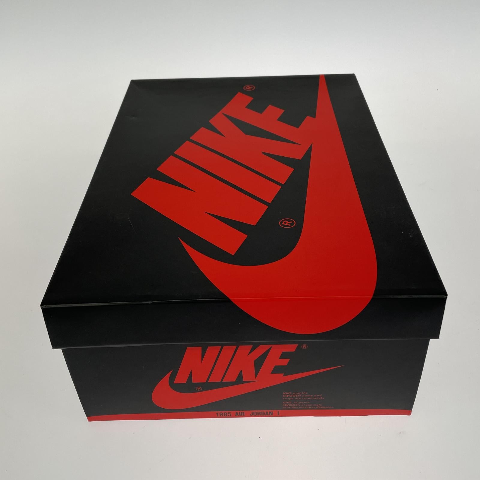 スニーカー NIKE AIR JORDAN 1 RETRO HI 27. 27.5cm (US9 1/2 UK9 EU45)