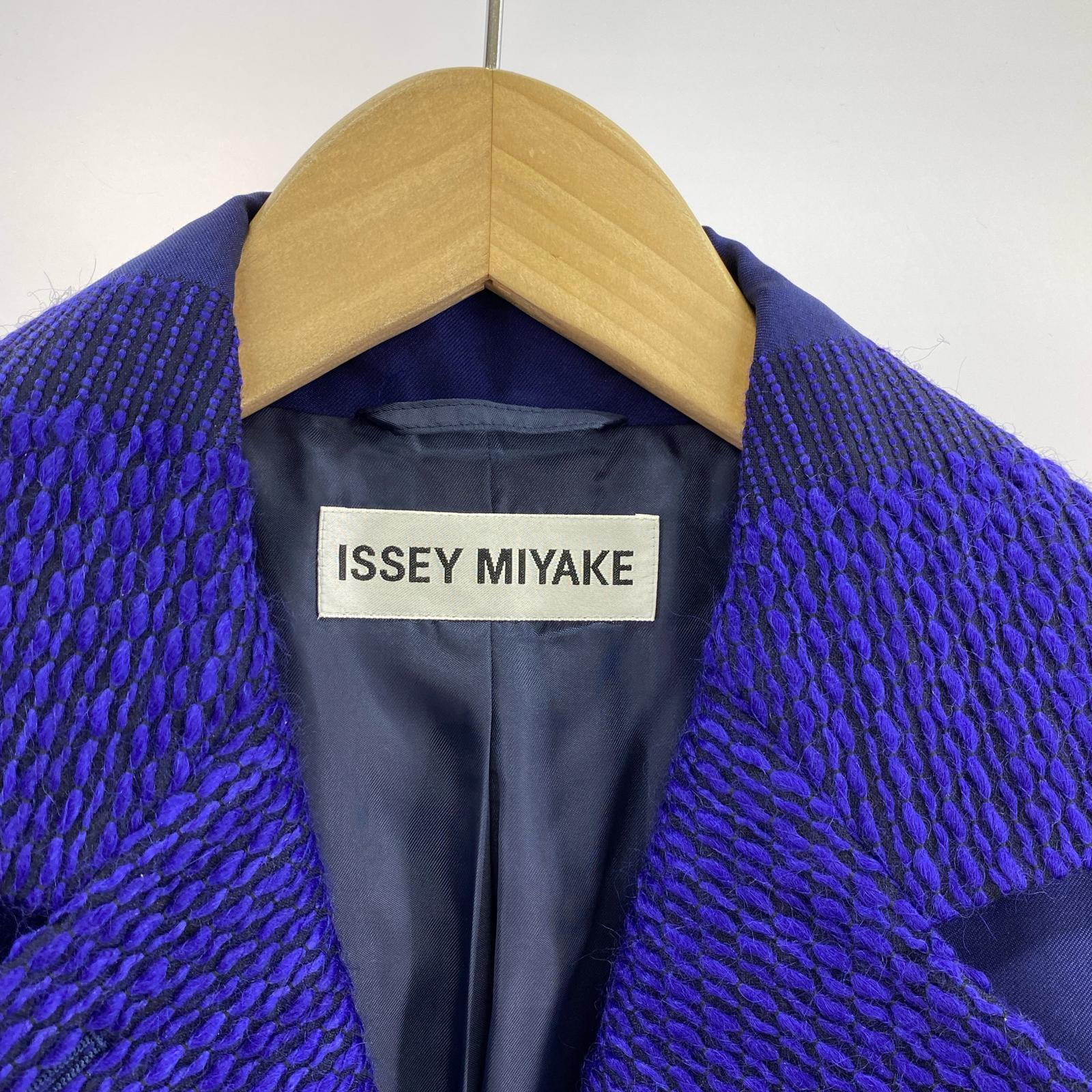 その他アウター ISSEY MIYAKEコート 3 ブルー