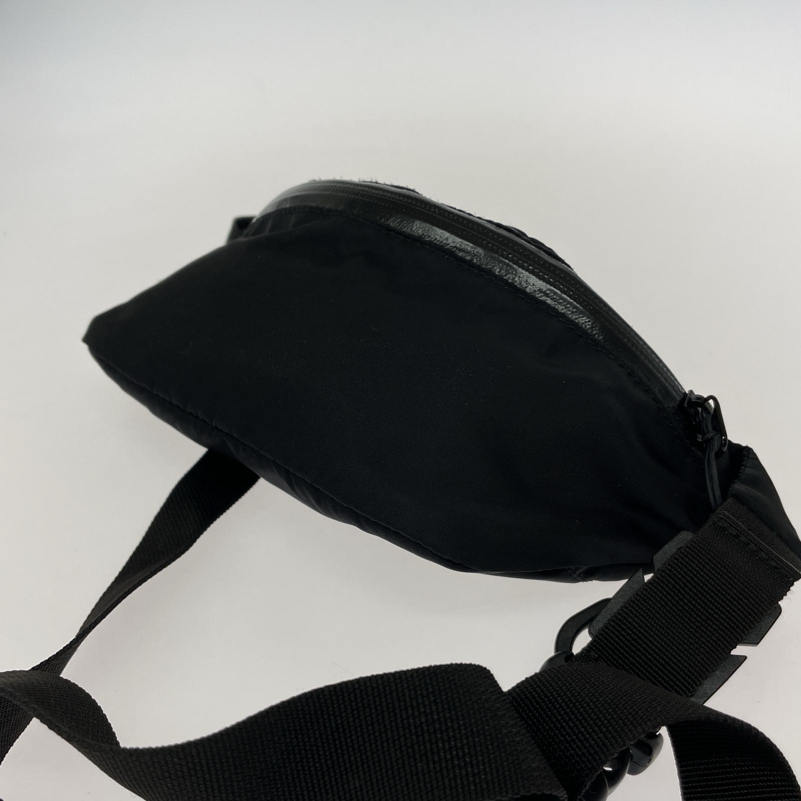 ボディバッグ ナイロン Hip Bag 黒 ブラック