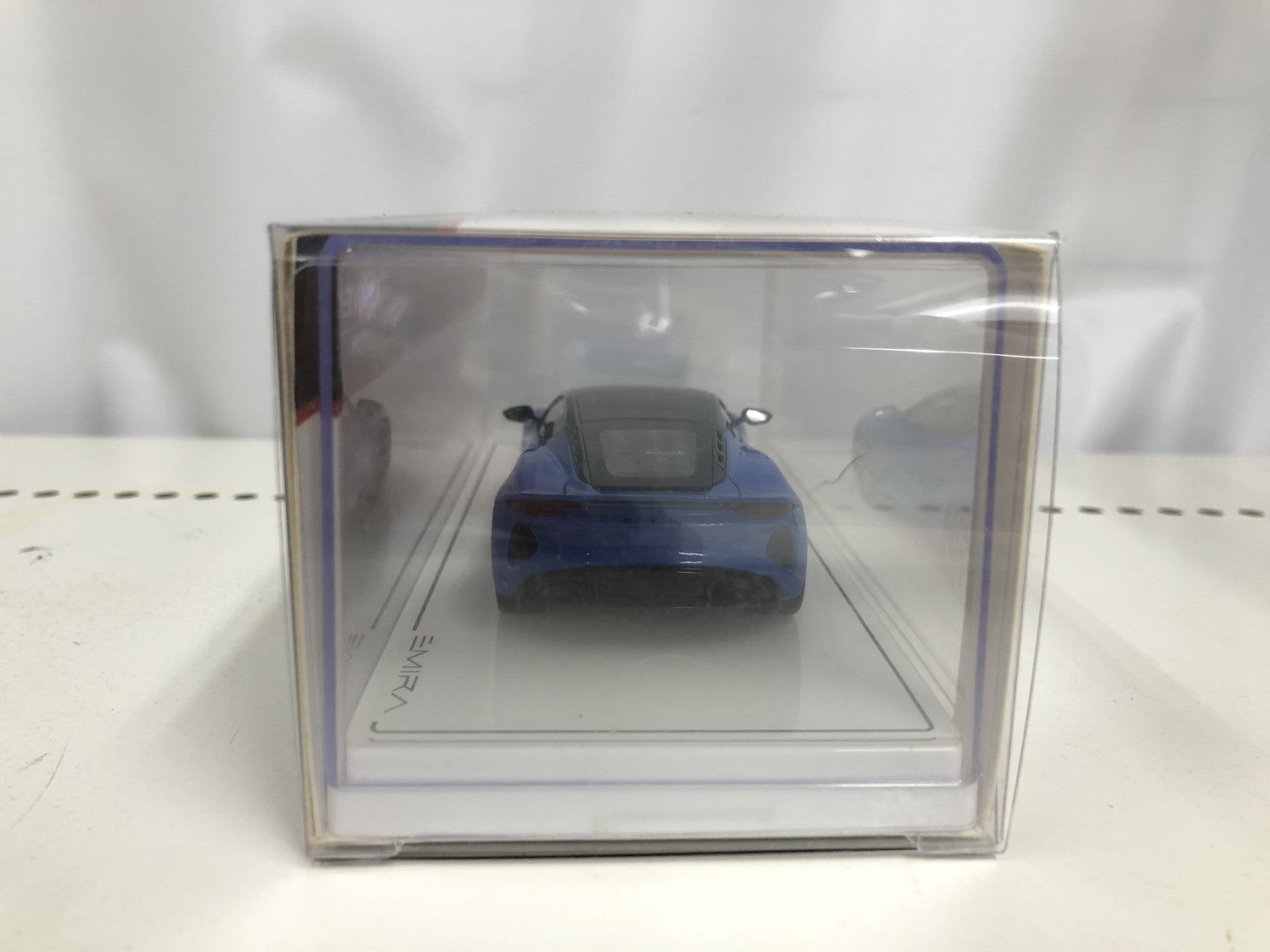 TSM 1/43 ロータス エミーラ セネカブルー スケールカー