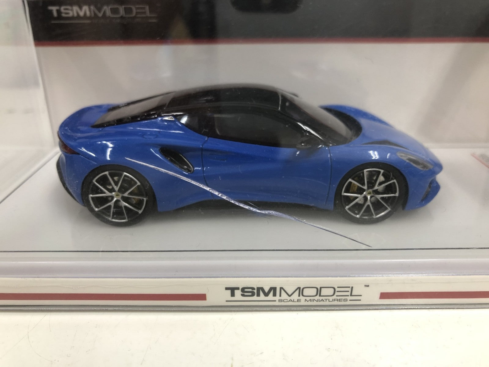 TSM 1/43 ロータス エミーラ セネカブルー スケールカー