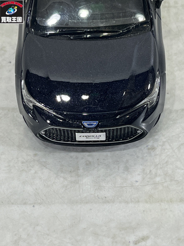 トヨタ カローラ カラーサンプル スパークリングブラック カラーサンプル