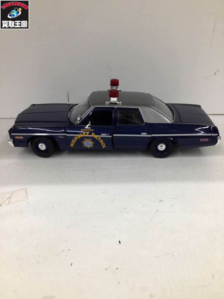 AMERICAN MUSCLE DODGE MONACO スケールカー